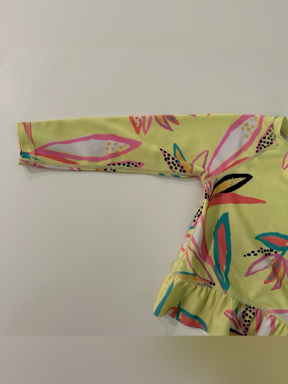 Tea Collection Rash Guard - Picture 4 of 9